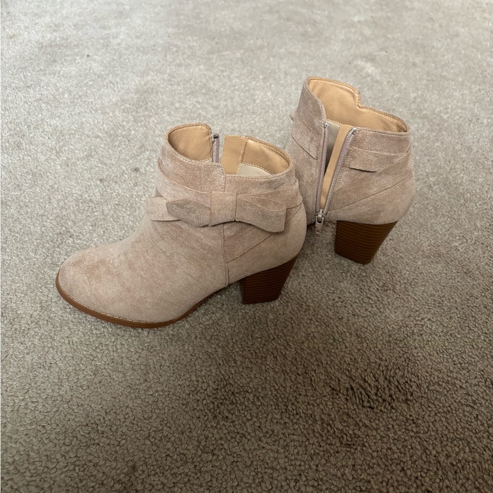 Tan heeled ankle boots
